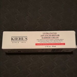 Kiehl's Ultra Facial Repair Cream in White Box